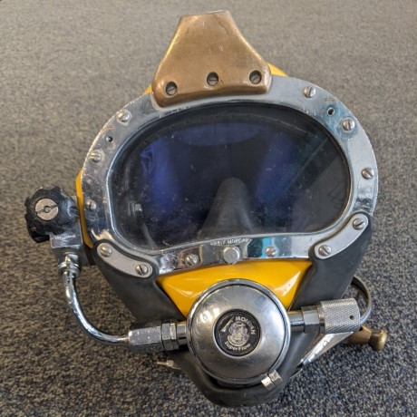 Consignment Kirby Morgan® SL17b Helmet *SOLD* - Dive Commercial  International